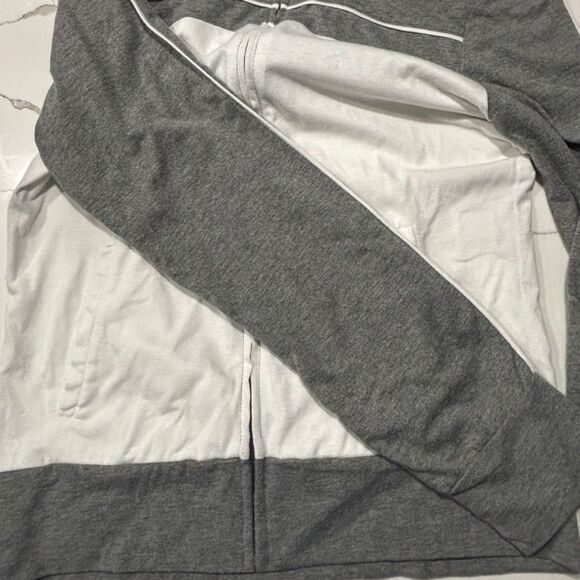 Stitch Trend Gray White Lightweight Women’s Sweatshirt Track Workout gym Size S - Picture 7 of 16